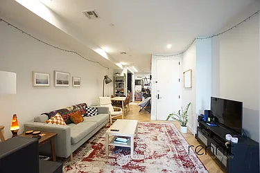 Rented by Rennit Inc.