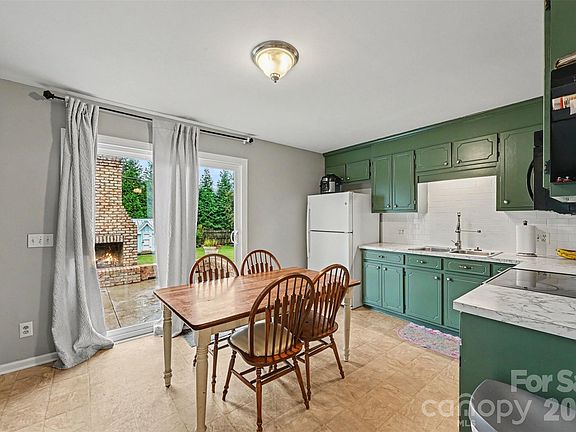 5th image of 101 Morningstar Dr