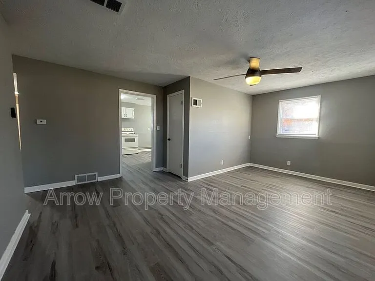 2515 W St — Photo 6