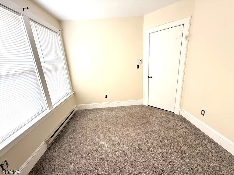 100 Main St #1 — Photo 17