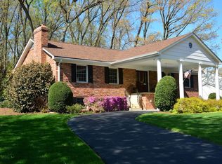 8954 Colesbury Pl, Fairfax, VA 22031