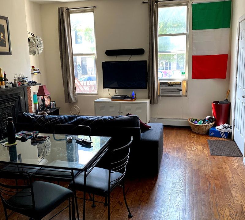 1st image of 192 Stanhope St #2