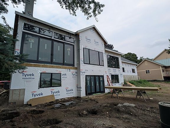 4th image of 2894 Waubesa Ave