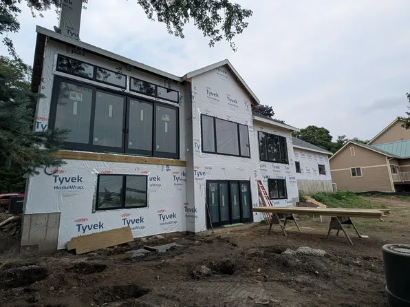 2894 Waubesa Ave, Madison, WI 53711
