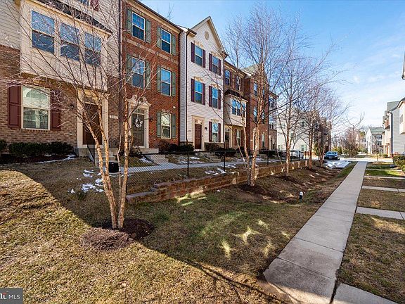 2nd image of 3006 Frayser Farm Rd