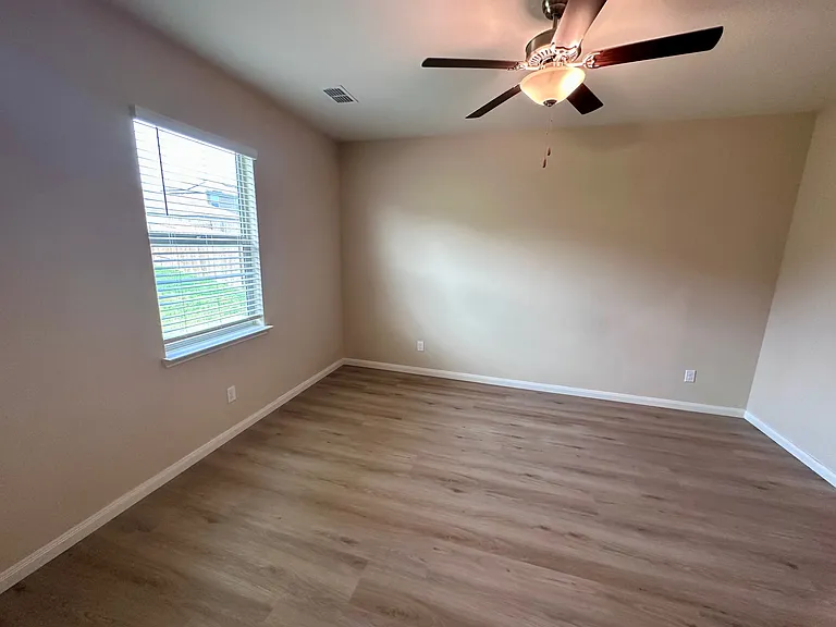 314 Foster Ln — Photo 7