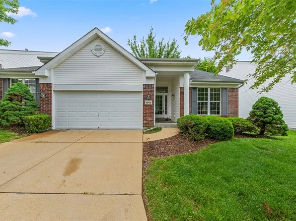 1008 Shire Ln, Eureka, MO 63025