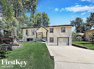 1616 W Brittany Dr, Olathe, KS 66061