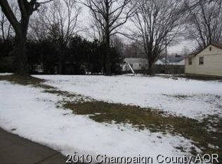 3 Flora Ct, Champaign, IL 61821