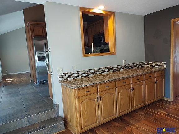 3rd image of 4523 Birch Hollow Dr