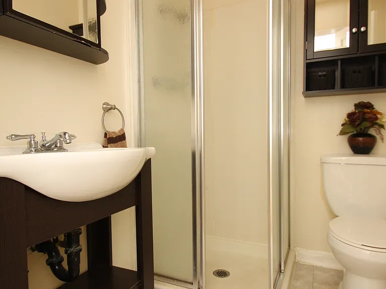 2110 N 30th St #8 — Photo 7