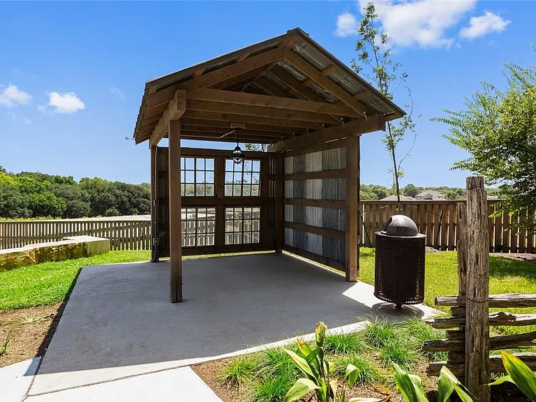 14505 Frankel Loop — Photo 24