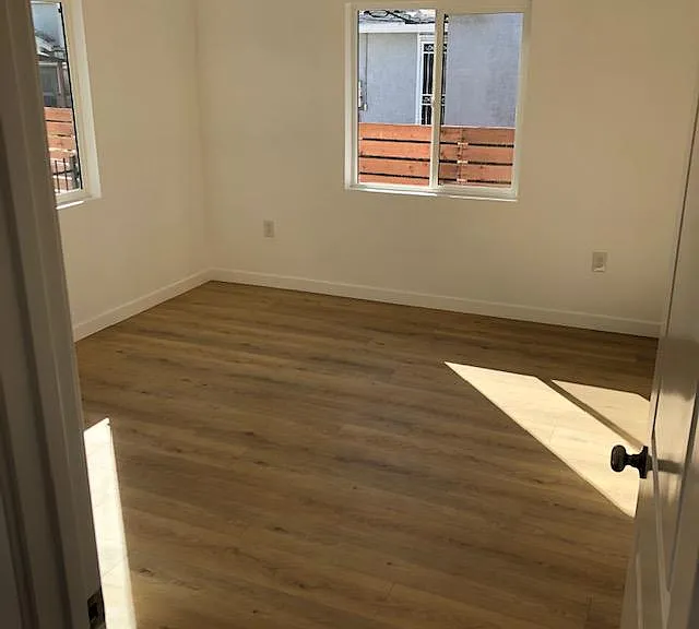 Bedroom 2 (blinds have now been installed)