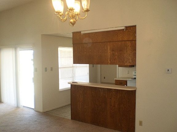 5th image of 1003 Eastside Dr Unit A