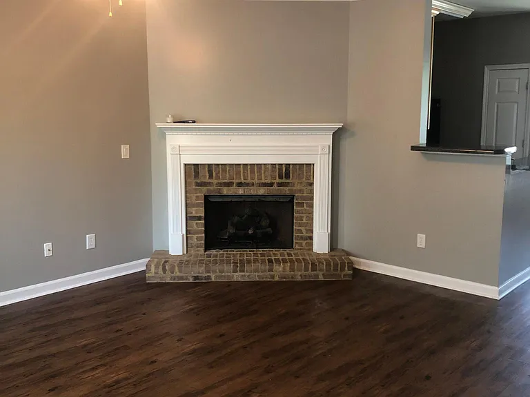1776 Heights Cir NW — Photo 2