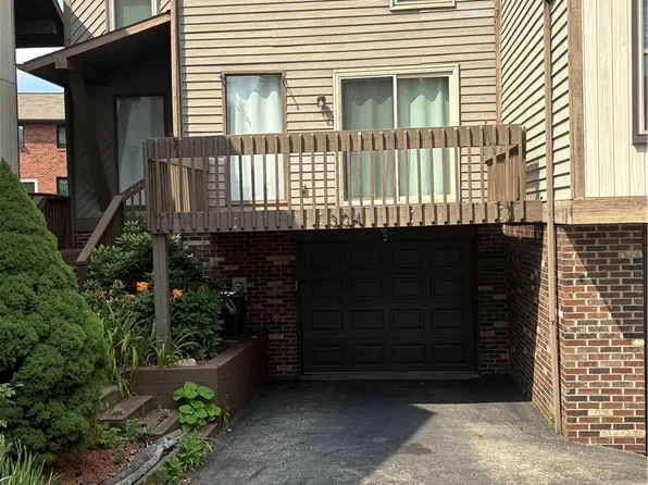 304 Spring Run Dr, Monroeville, PA 15146