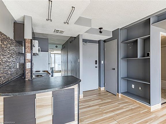 3rd image of 150 Charlton Ave E #2107