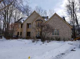 3409 Wildwood Ct, West Bloomfield, MI