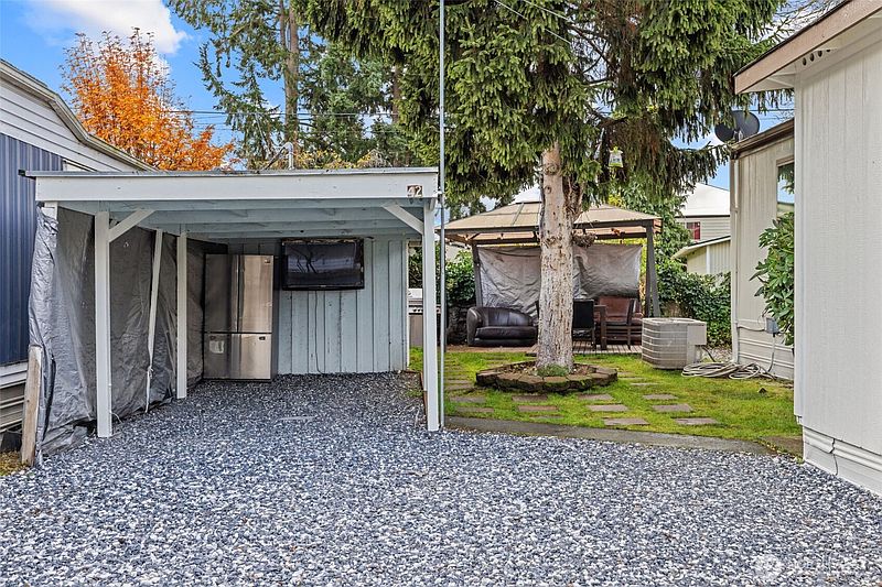 2nd image of 10302 Lakeview Avenue SW #42