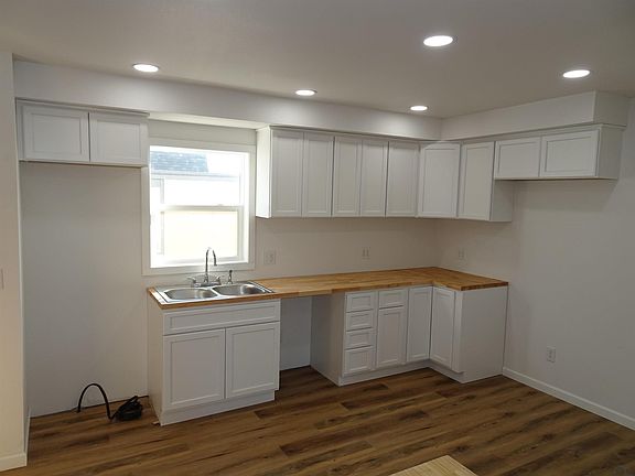 5th image of 307 Harriman Ave