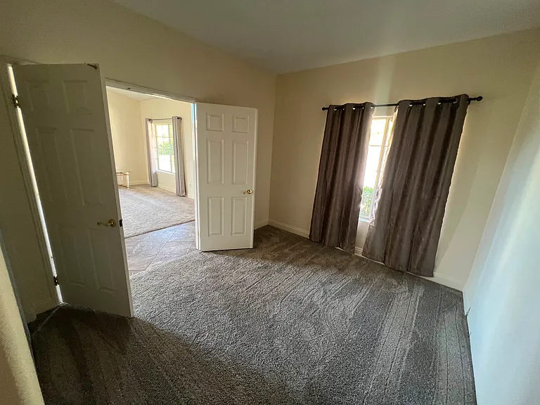 Office/4th bedroom