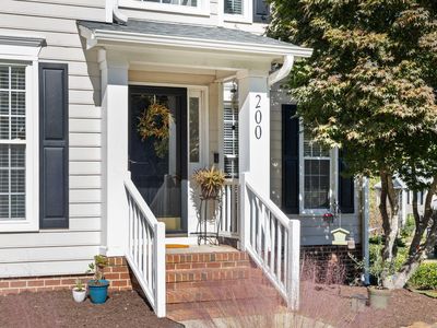 200 Carpenter Brook Dr, Cary, NC, 27519