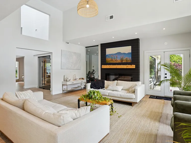 Camara Estates — Photo 24