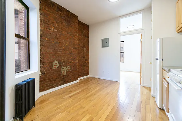 Rented by Compass | media 3