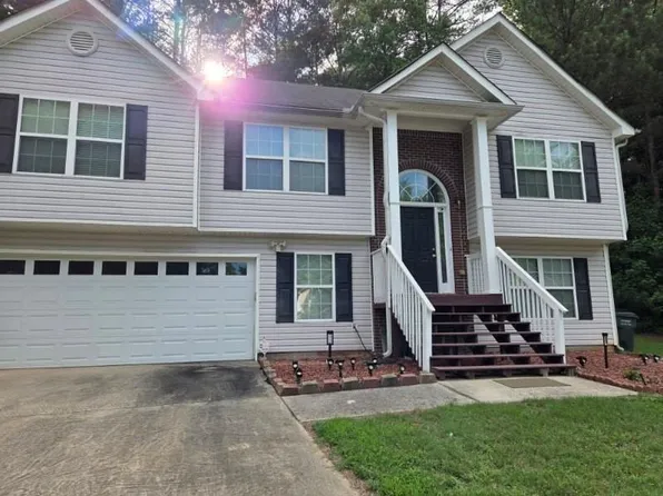 3975 Crestwater Ln, Snellville, GA 30039