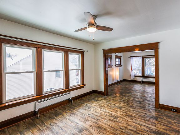 4th image of 79 Ideal St #2