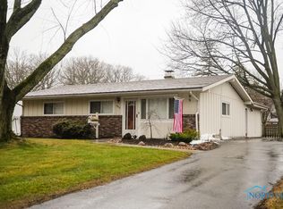 4855 Brinthaven Dr, Sylvania, OH 43560