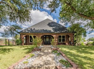 1800 Trail Lake Dr, Euless, TX 76039