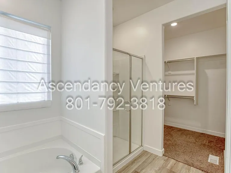 664 W 1300 N — Photo 13
