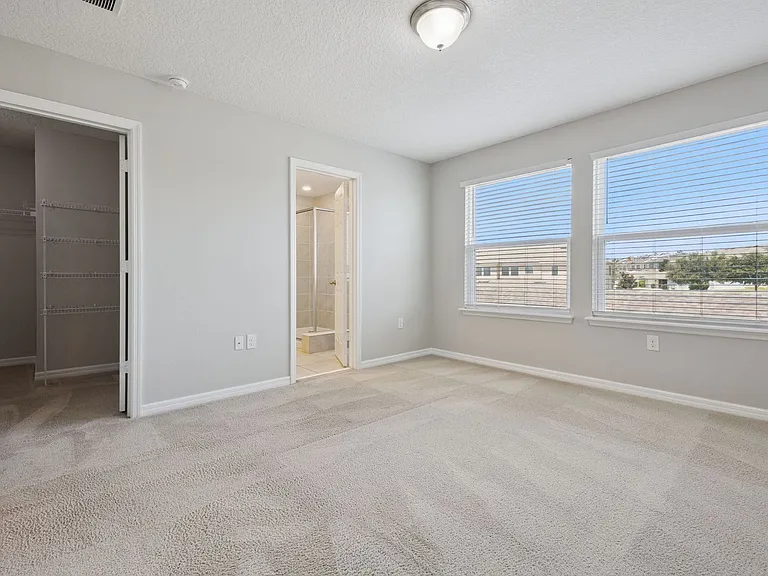 8130 Bluejack Oak Dr — Photo 15