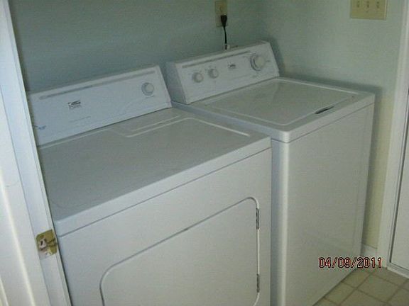 4th image of 2560 Avalon Pl