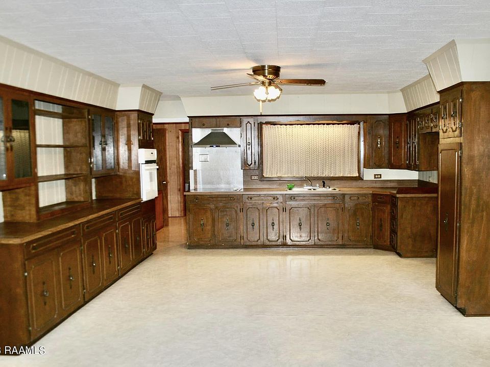 8839 Lawrence Rd, Abbeville, LA 70510 Zillow