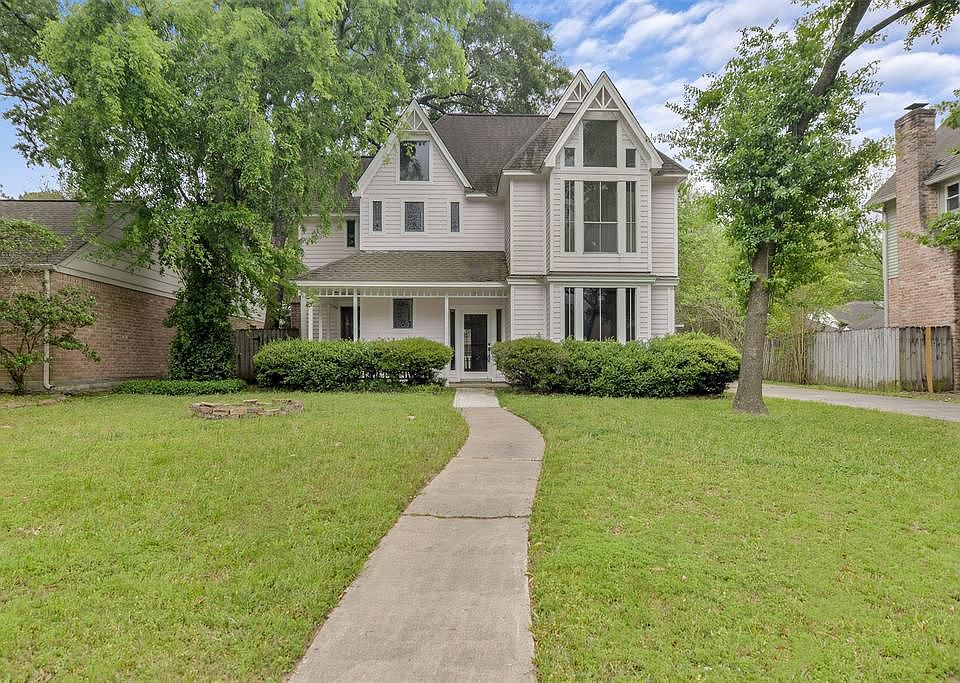 1st image of 6615 Castle Lane Dr