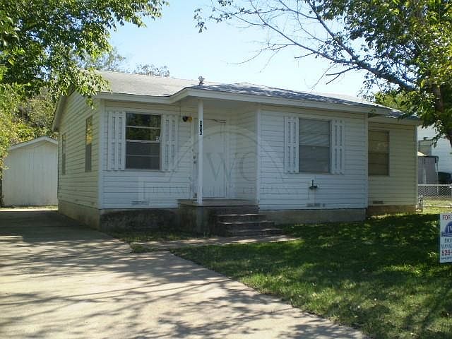 2nd image of 804 S 2nd St