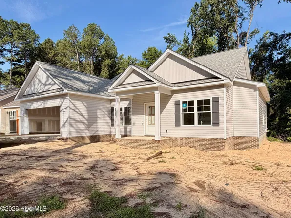 1702 Walnut Run Drive, Deep Run, NC 28525