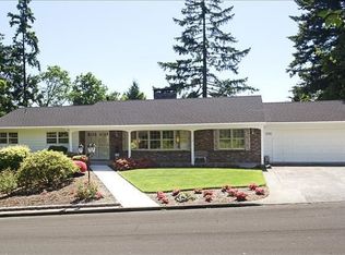 1375 SW Parkwood Dr, Portland, OR 97225