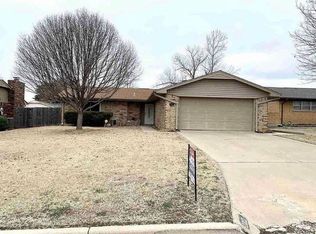 2312 NW 76th St, Lawton, OK 73505