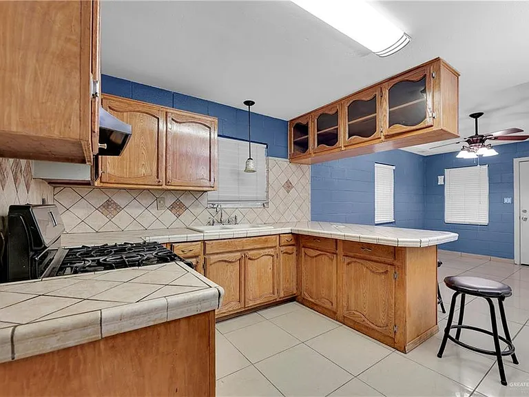 1006 San Francisco St — Photo 8