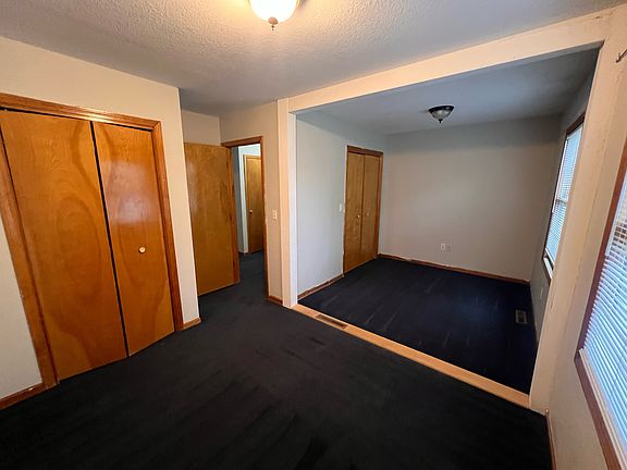 4th image of 219 Grover St #45863E387