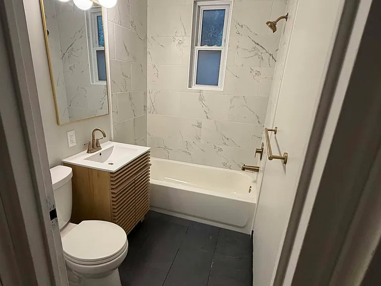 107 Victor St NE #1 — Photo 9