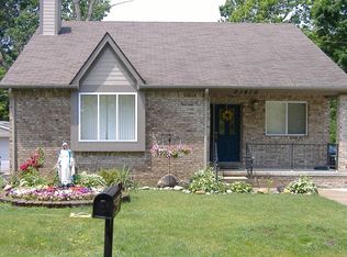 21419 Averhill St, Farmington Hills, MI