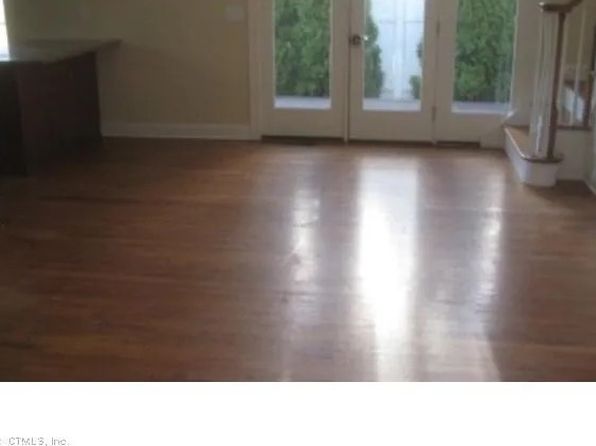 11 Pinehurst Ln UNIT 11