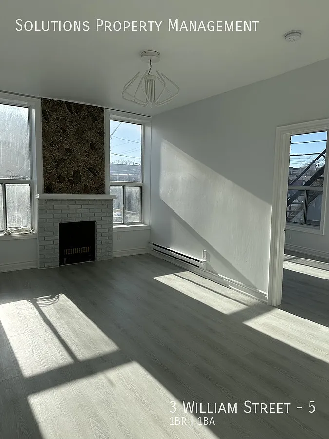 Bright Beautiful 1 Bedroom — Photo 4