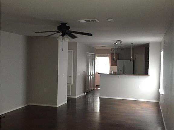5th image of 5521 Bentsen Ln