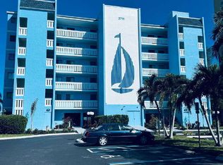 2711 1st St APT 102, Fort Myers, FL 33916