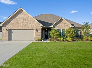 6585 Sugarcane Cir, Ocean Springs, MS 39564